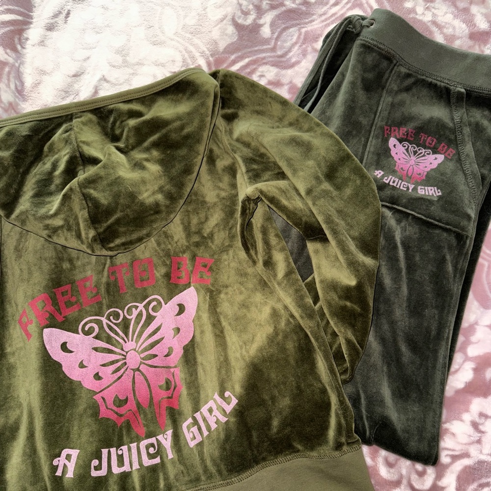 NWT vintage army green “Free to be a Juicy girl” Juicy Couture tracksuit